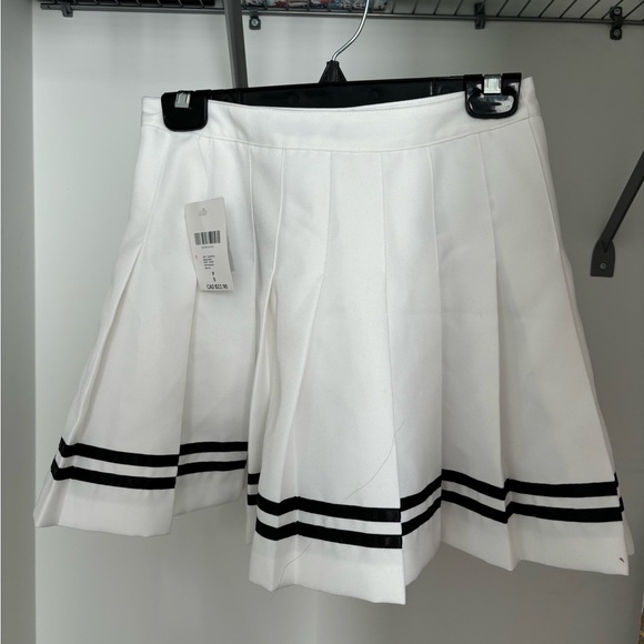 New Forever21 skirt - Picture 2 of 2